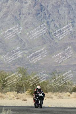 media/Dec-07-2025-CVMA (Sun) [[3e7d2de5dc]]/Race 8-Middleweight Shootout/